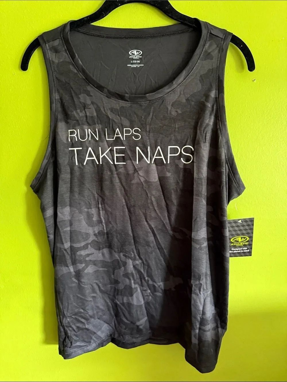 NWT Athletic Works Black & Gray Camo Graphic Tank Top Activewear Jog Size L